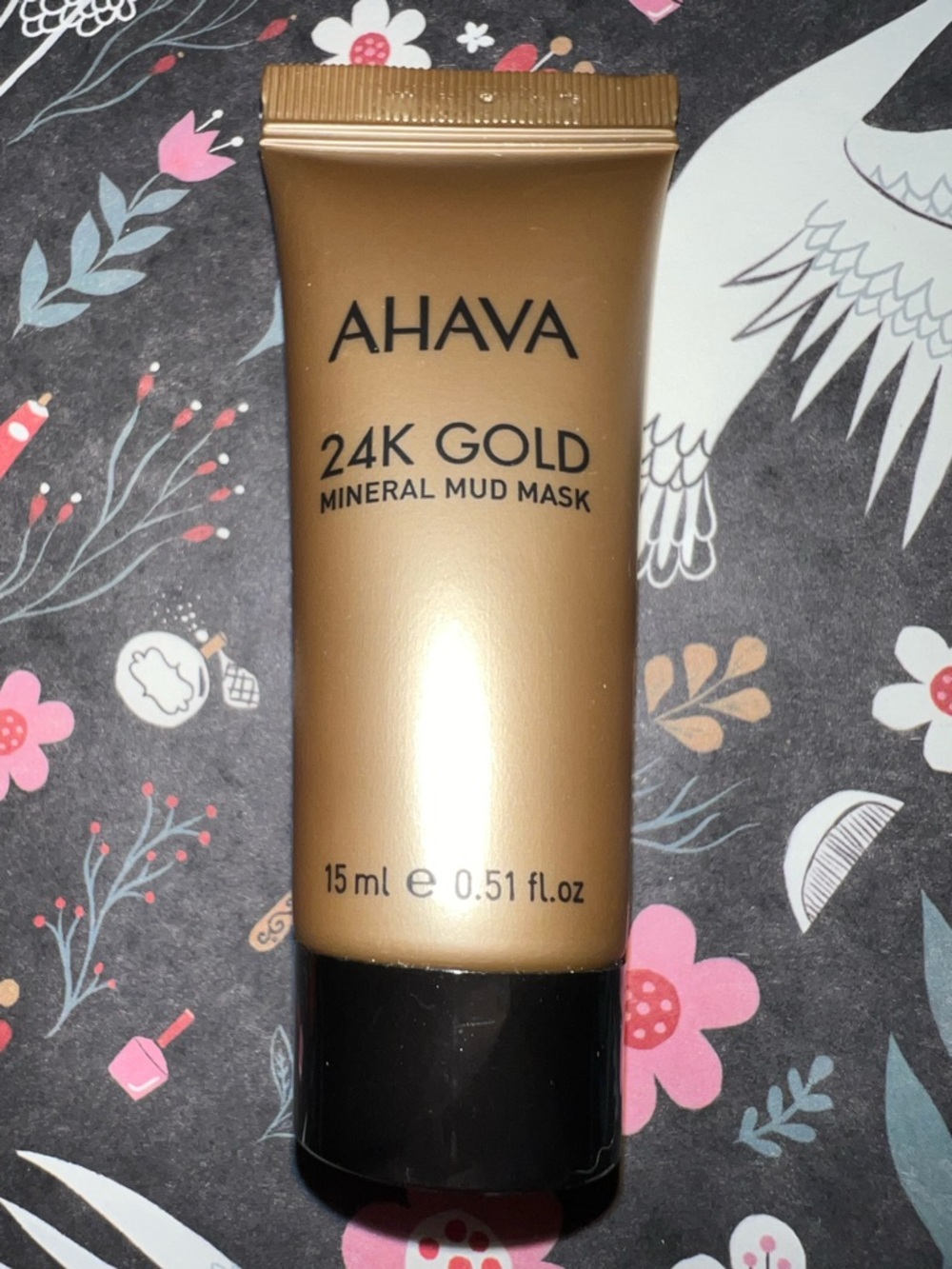 AHAVA 24K Gold Mineral Mud Mask - Gold and Black Tube